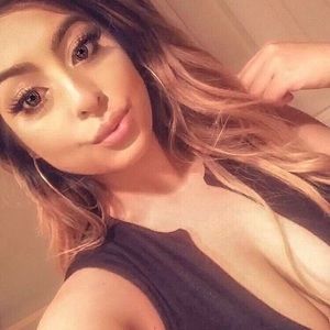 Meet your Posher, Sabrina